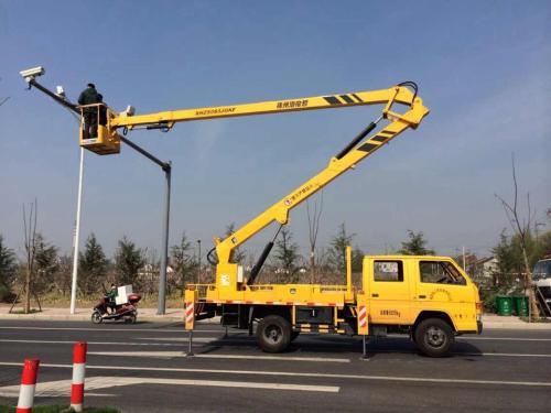 百萬行無憂與一卡無憂 高空作業(yè)與專用汽車保險方案解析